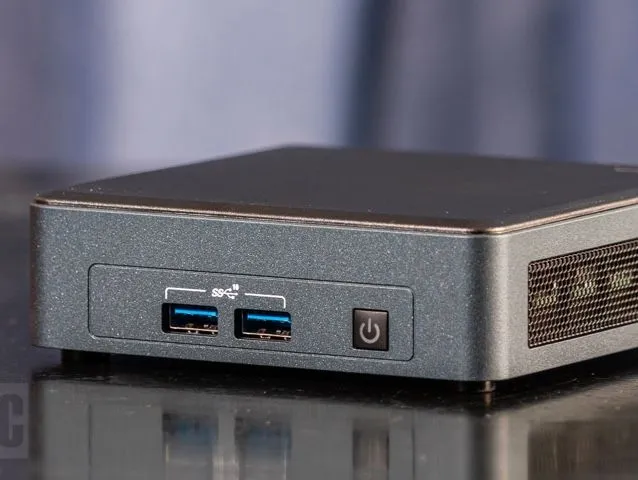 Reproductor multimedia Intel NUC 7 Mini