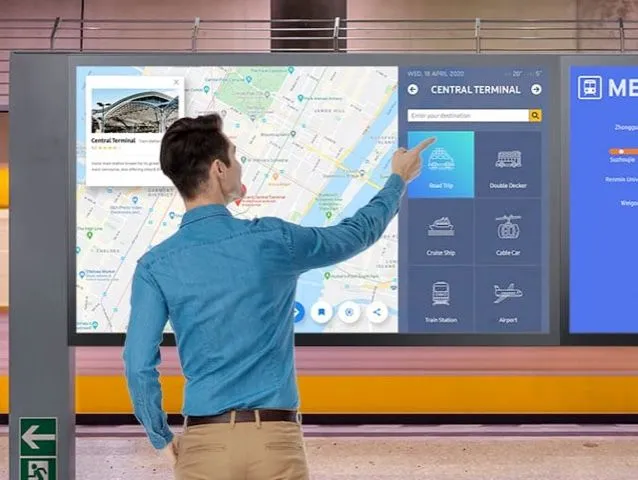 Smart TV Samsung Tizen QMB Series en transporte